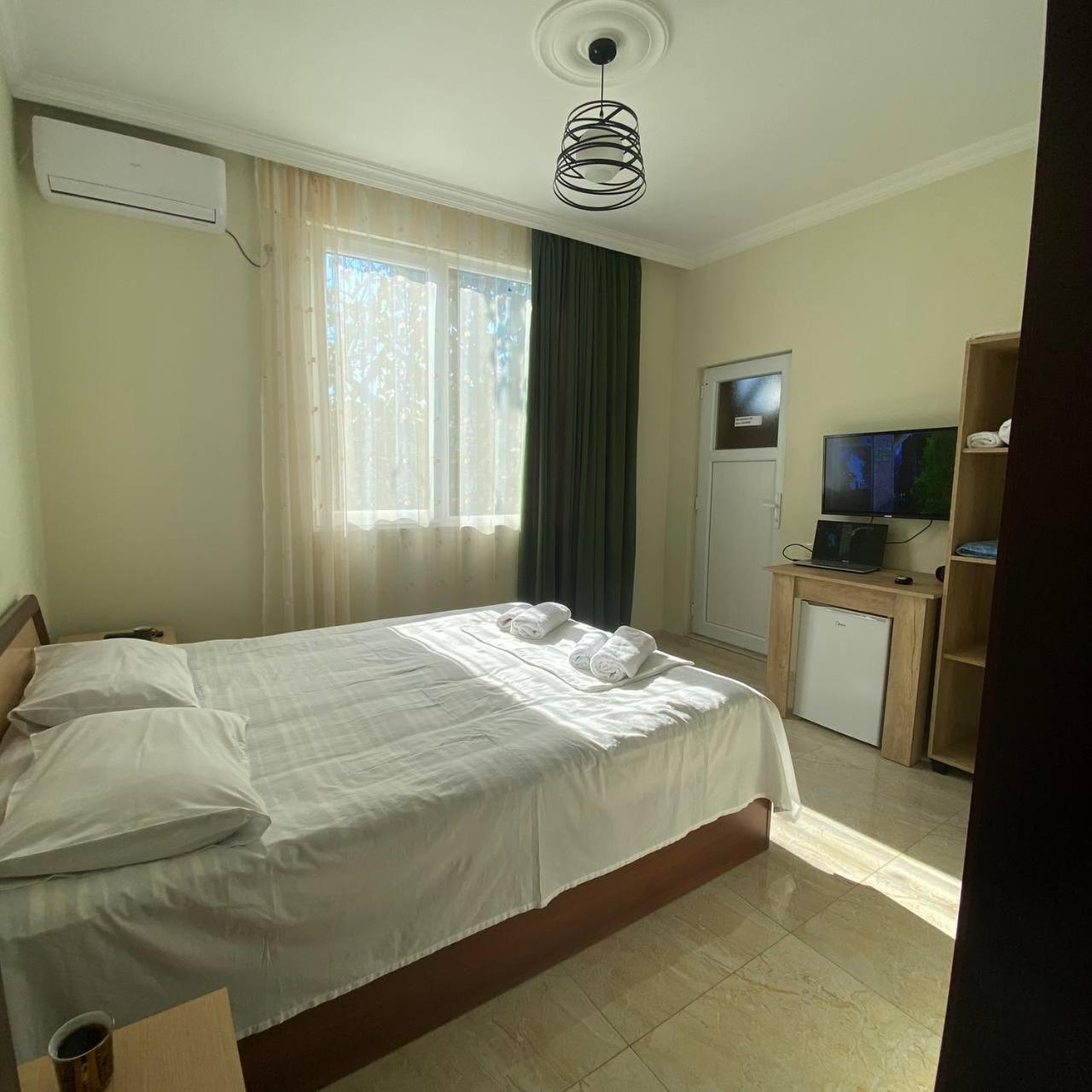 Guest House Deme Kobuleti Exterior photo